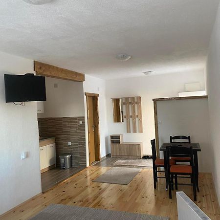 Studio Apartmani V&V ชาเบลียค ภายนอก รูปภาพ